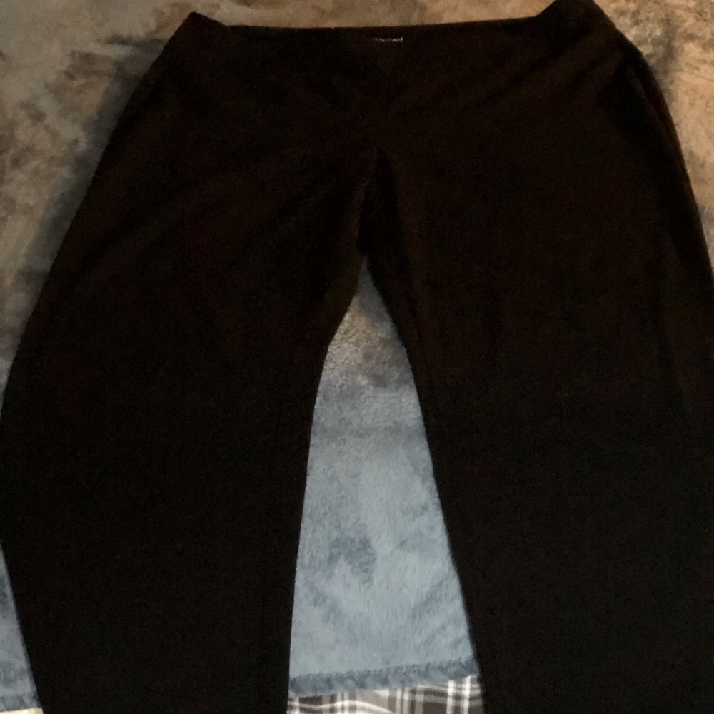 ROZ & ALI  pull on black dress pants
